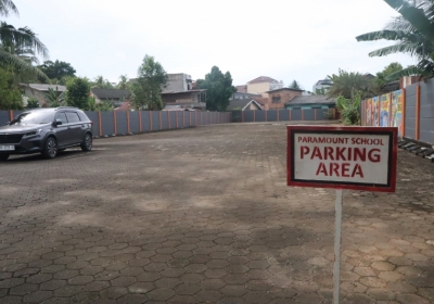 Lapangan Parkir Kendaraan